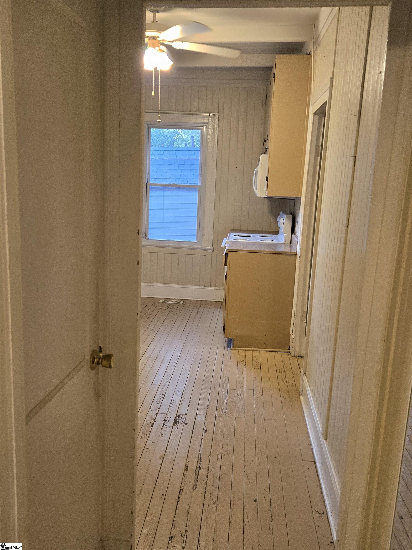 410 West Blue Ridge Street Pendleton, SC 29670 - Photo 6 of 7