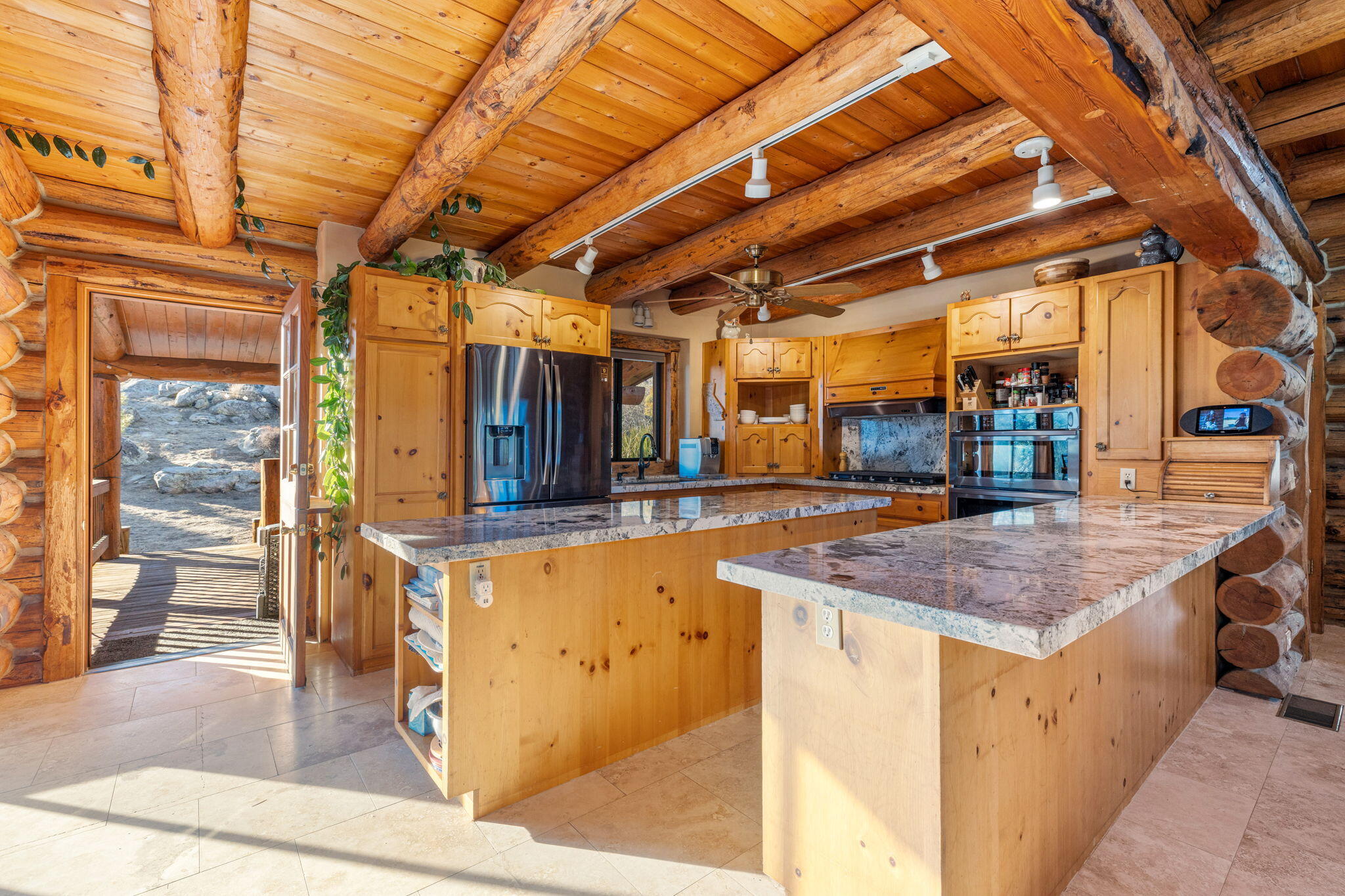 60766 Table Mountain Road Mountain Center, CA 92561 - Photo 10 of 46 a view of an outdoor space