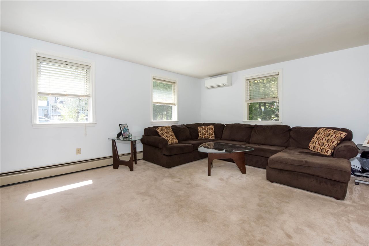 19 Capitol Circle Rochester, NH 03867 - Photo 13 of 33