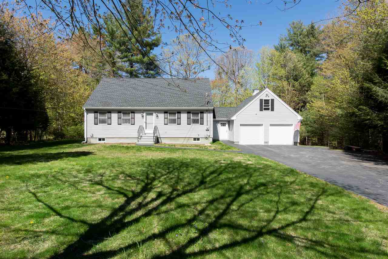 19 Capitol Circle Rochester, NH 03867 - Photo 3 of 33