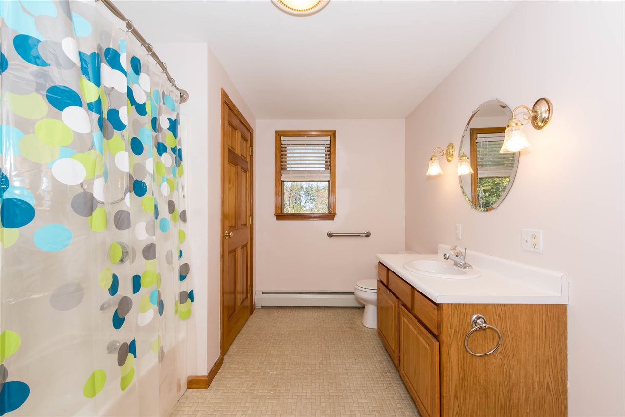19 Capitol Circle Rochester, NH 03867 - Photo 22 of 33