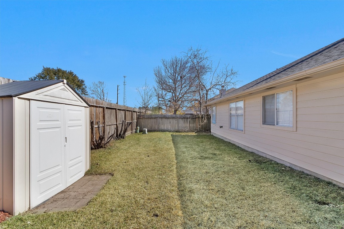 1327 Coppercrest Drive Spring, TX 77386 - Photo 4 of 29