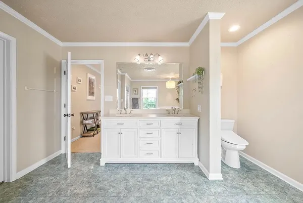 $579,900 | 9575 Julien Road, Hopkinsville, KY 42240