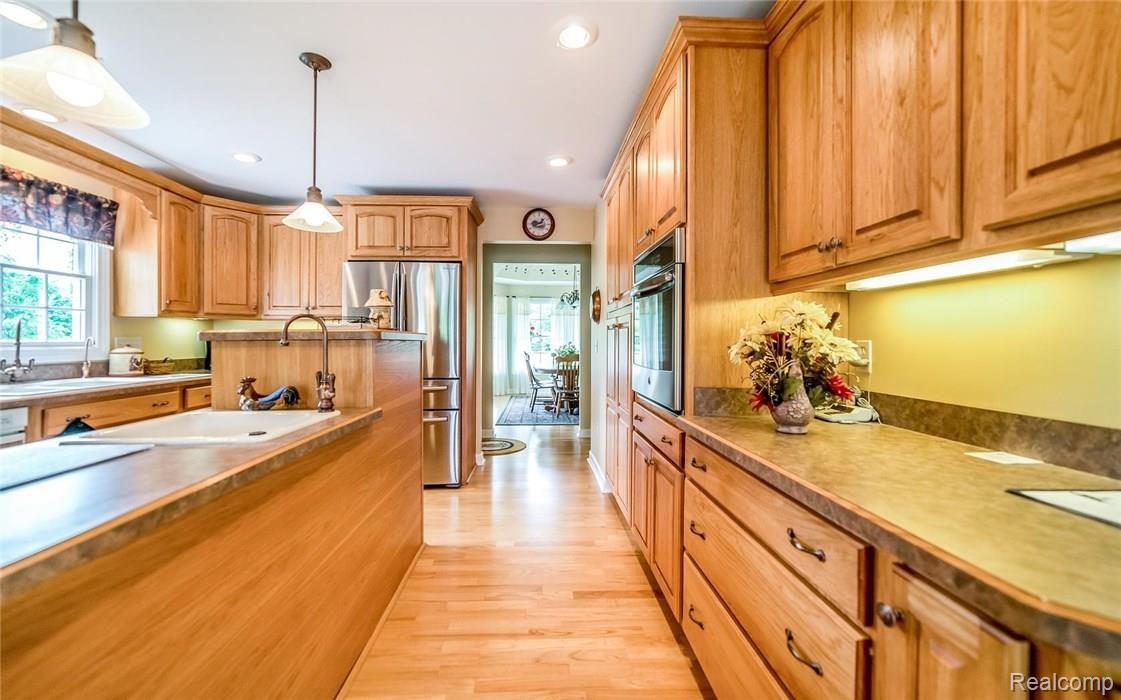 4964 Bullard Road Hartland, MI 48353 - Photo 13 of 40 13.jpg