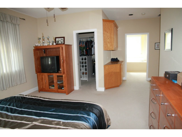 636 Old Oak Road Livermore, CA 94550 - Photo 4 of 10 Gallery Image 4