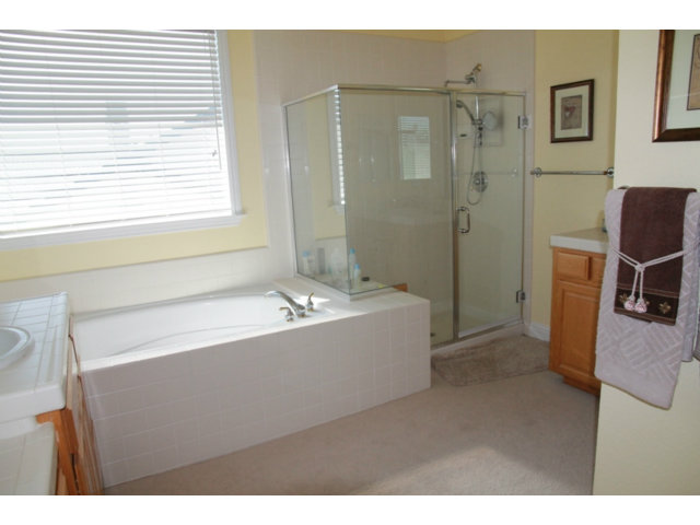 636 Old Oak Road Livermore, CA 94550 - Photo 5 of 10 Gallery Image 5