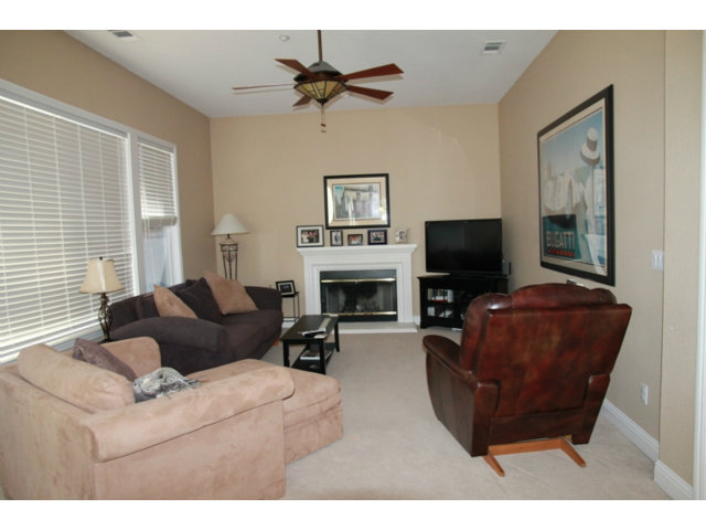636 Old Oak Road Livermore, CA 94550 - Photo 9 of 10 Gallery Image 9
