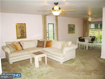 336 Ashbourne Road Cheltenham, PA 19012 - Photo 3 of 12 Living Room