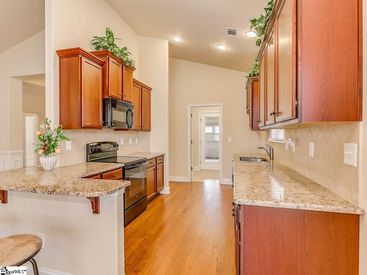 75 Border Avenue Simpsonville, SC 29680 - Photo 8 of 26 Gallery Image 8