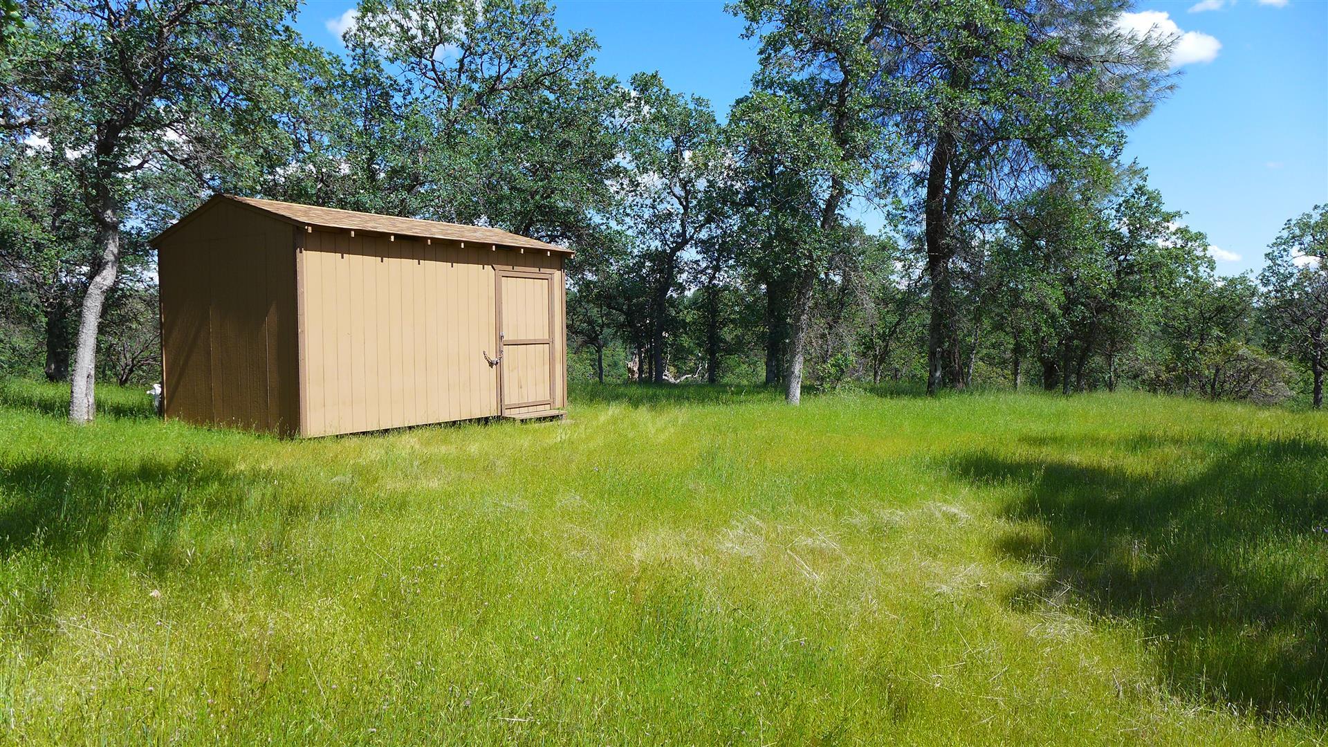 Two Two Feathers Road Cottonwood, CA 96022 - Photo 10 of 25 P1030160