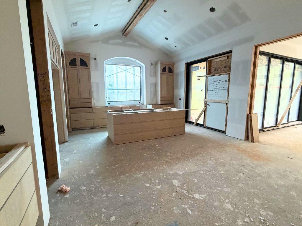13721 Guilford Road Leawood, KS 66224 - Photo 8 of 52