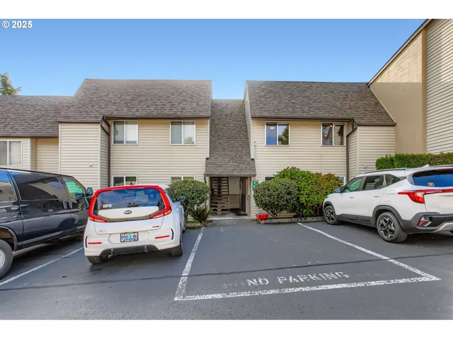 $189,000 | 200 Southwest Florence Avenue, Unit C6, Gresham, OR 97080