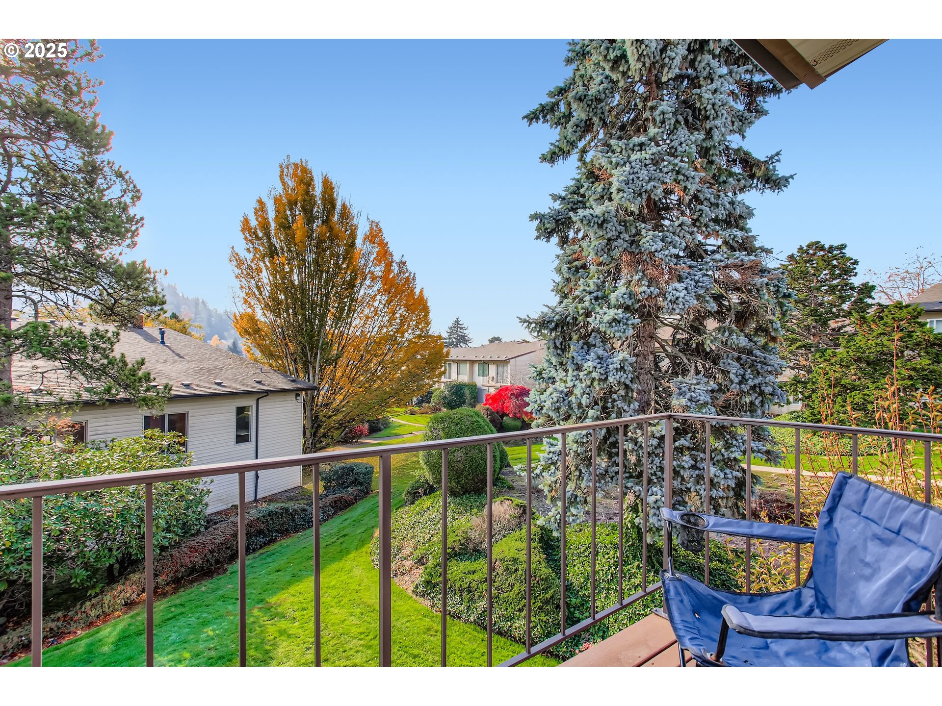 200 Southwest Florence Avenue, Unit C6 Gresham, OR 97080 - Photo 12 of 21 a view of outdoor space and yard