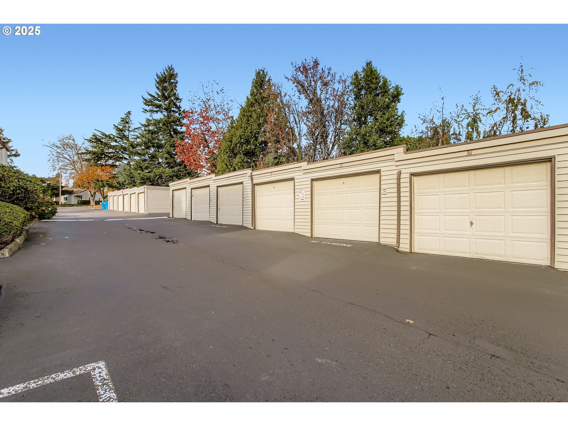 200 Southwest Florence Avenue, Unit C6 Gresham, OR 97080 - Photo 14 of 21 a view of outdoor space and yard