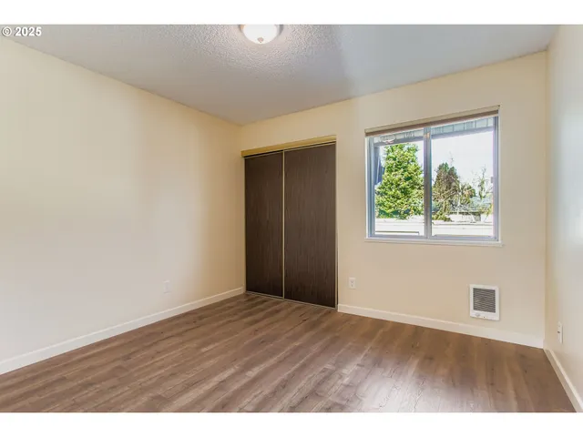 $189,000 | 200 Southwest Florence Avenue, Unit C6, Gresham, OR 97080