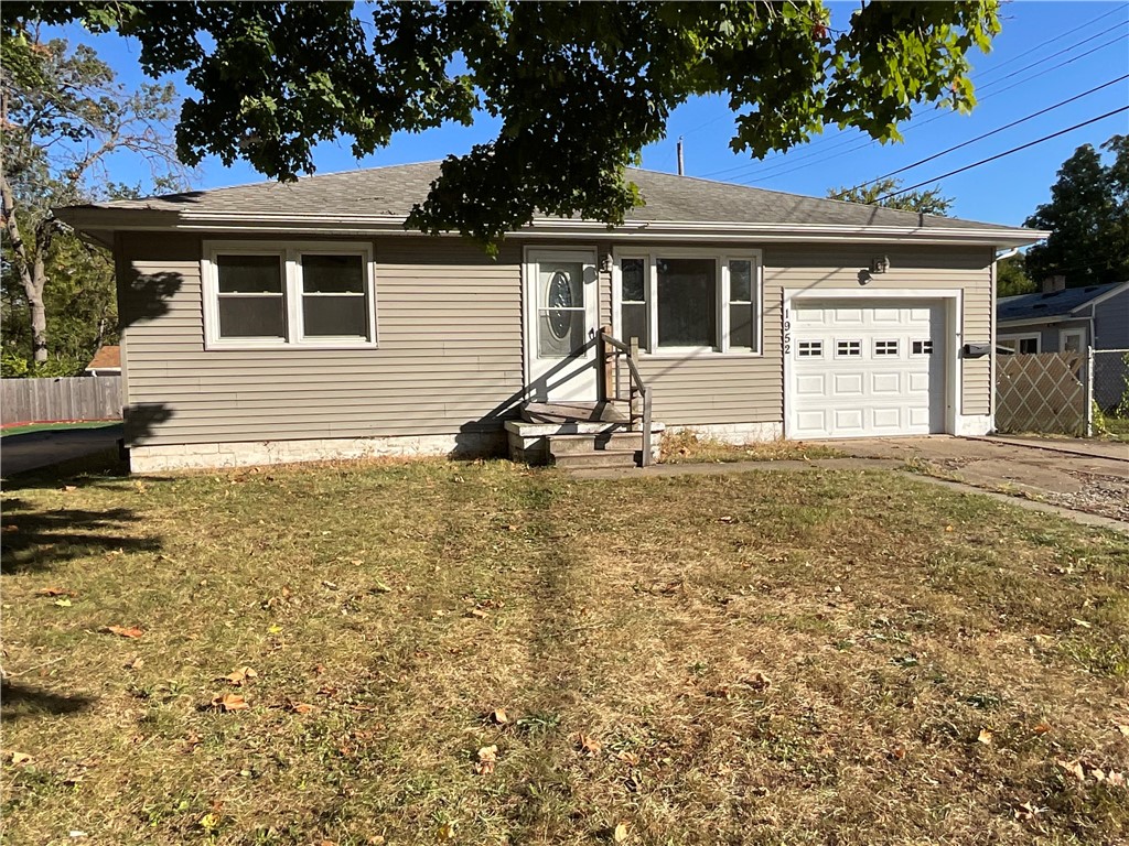 1952 Florida Court Decatur, IL 62521 - Photo 1 of 9