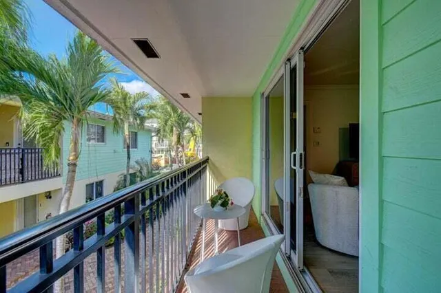 $3,800 | 45 Southeast 7th Avenue, Unit 8, Delray Beach, FL 33483