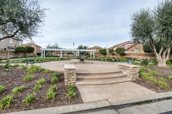 $425,000 | 1851 Dupree Lane, Clovis, CA 93619