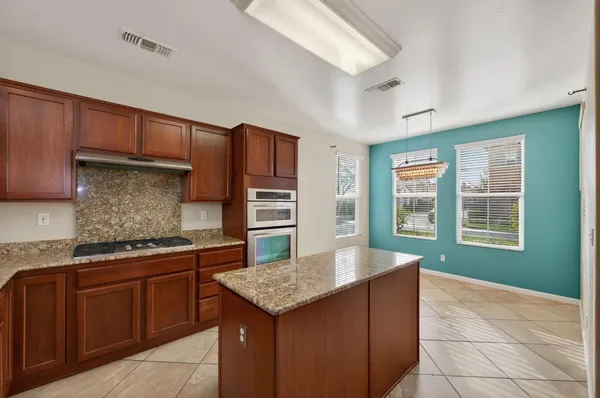 $425,000 | 1851 Dupree Lane, Clovis, CA 93619