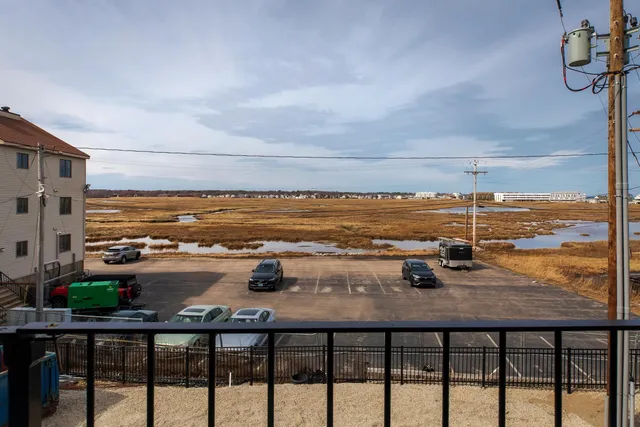 $1,595,000 | 465 Ocean Boulevard, Unit 502, Hampton, NH 03842