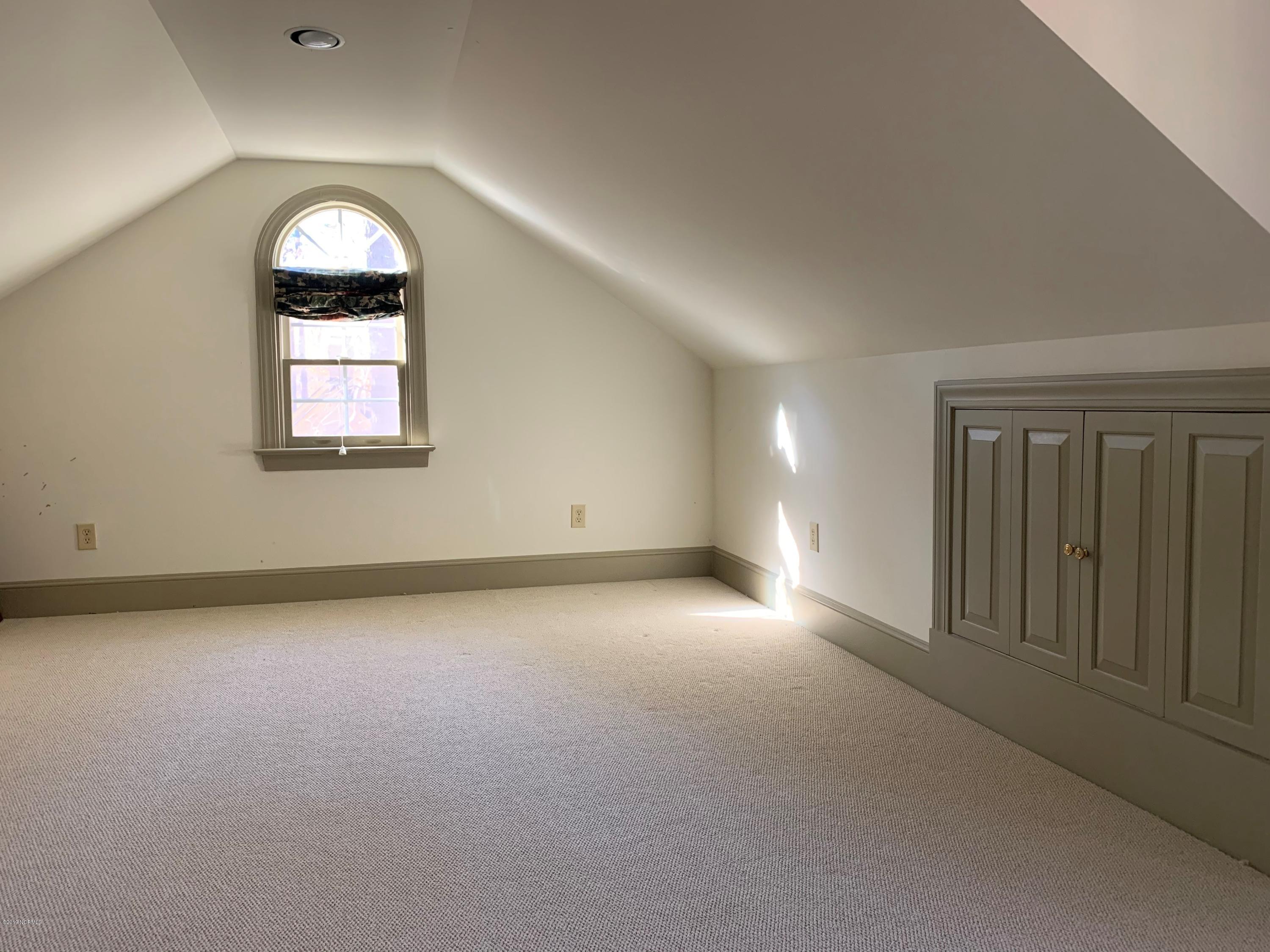 307 Pinewood Road Greenville, NC 27858 - Photo 17 of 22 Pinewood16