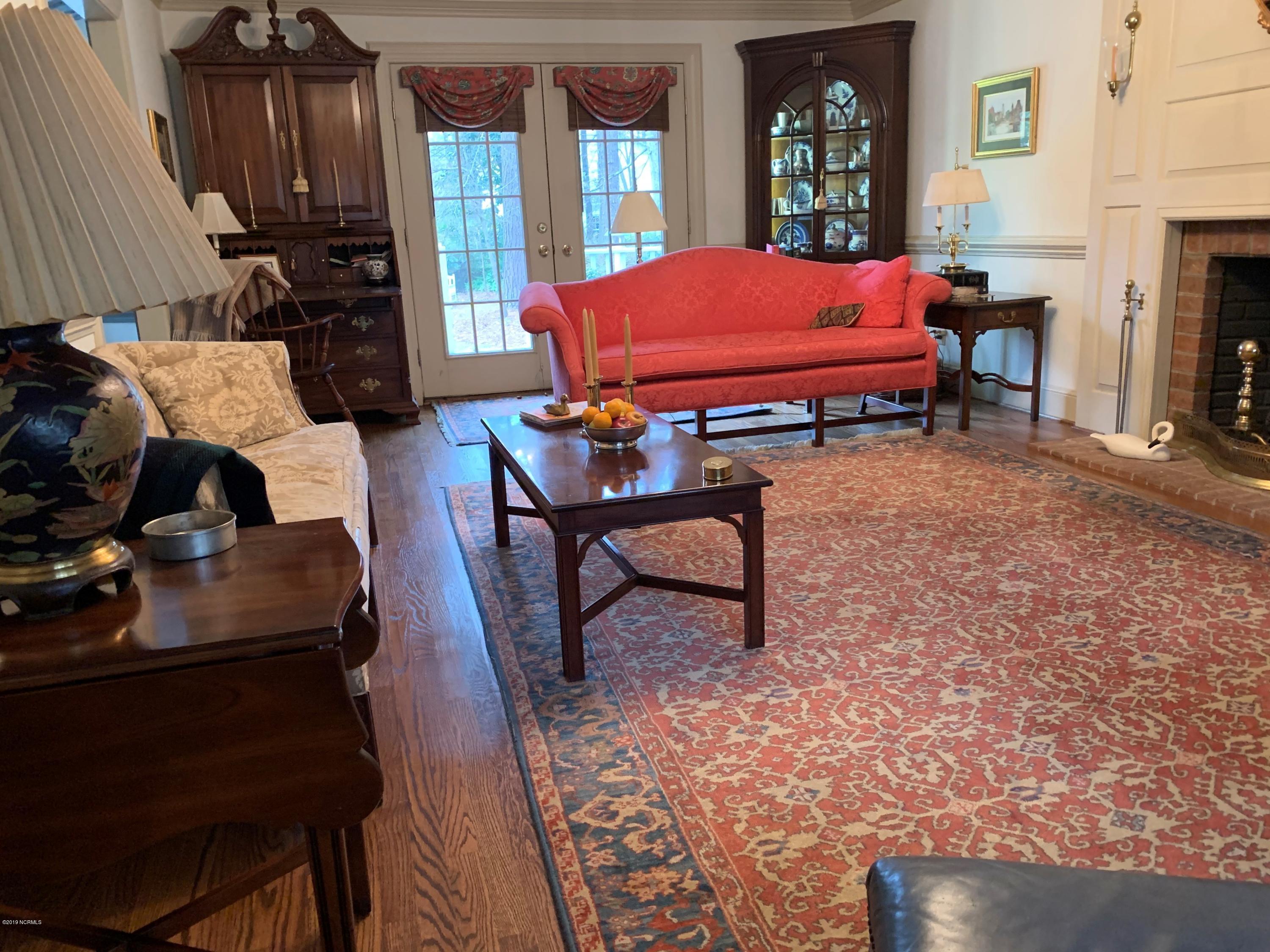 307 Pinewood Road Greenville, NC 27858 - Photo 8 of 22 307C
