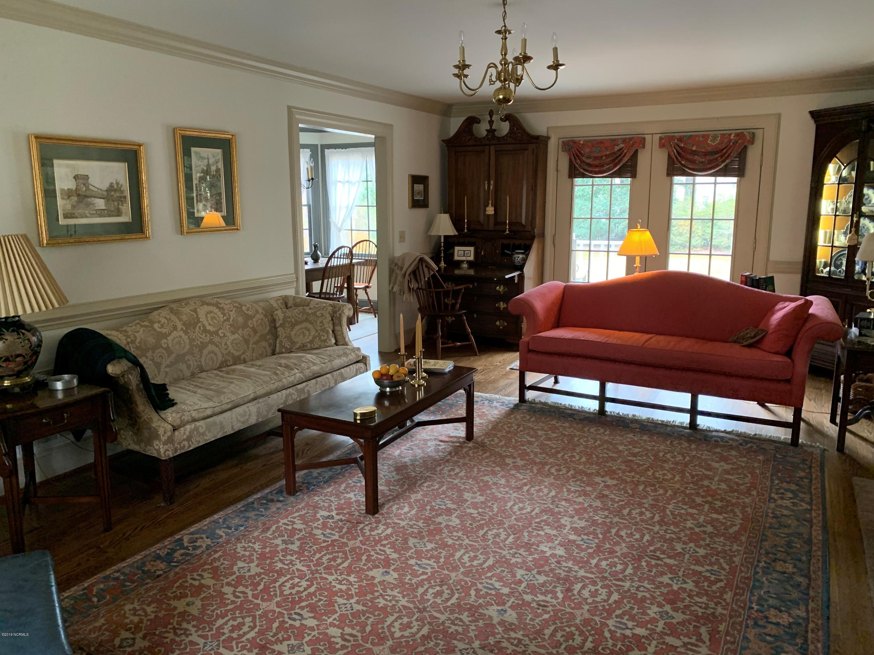 307 Pinewood Road Greenville, NC 27858 - Photo 9 of 22 3073