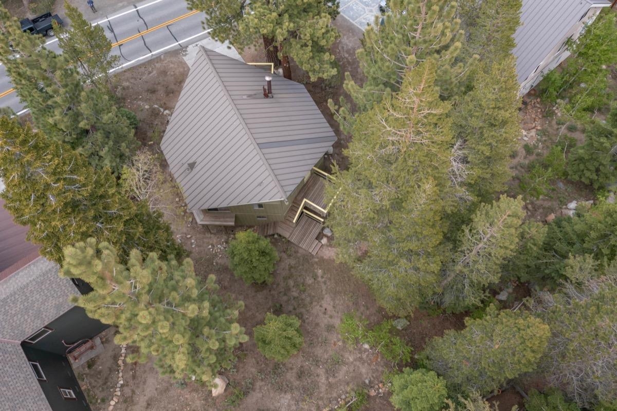 2563 Old Mammoth Road Mammoth Lakes, CA 93546 - Photo 45 of 49 a view of a house with a yard