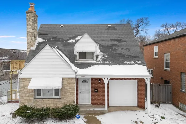 $245,700 | 7732 South Paxton Avenue, Chicago, IL 60649