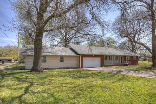 $199,900 | 2002 North Michigan Street, Pittsburg, KS 66762