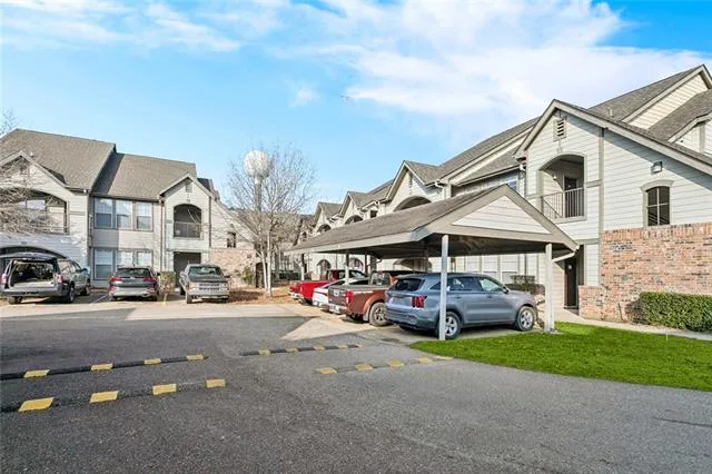$139,900 | 350 Emerald Forest Boulevard, Unit 4201, Covington, LA 70433