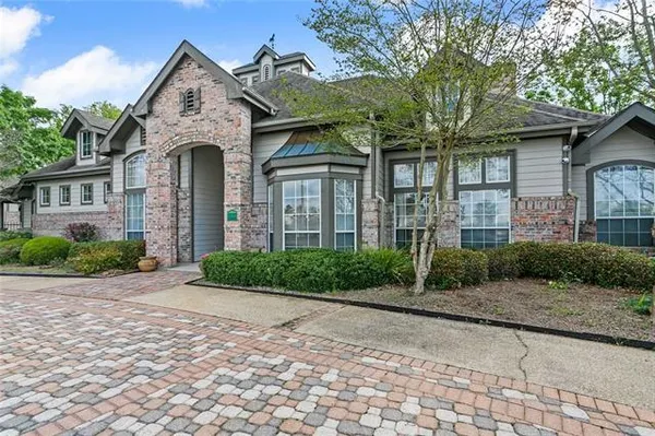 $139,900 | 350 Emerald Forest Boulevard, Unit 4201, Covington, LA 70433