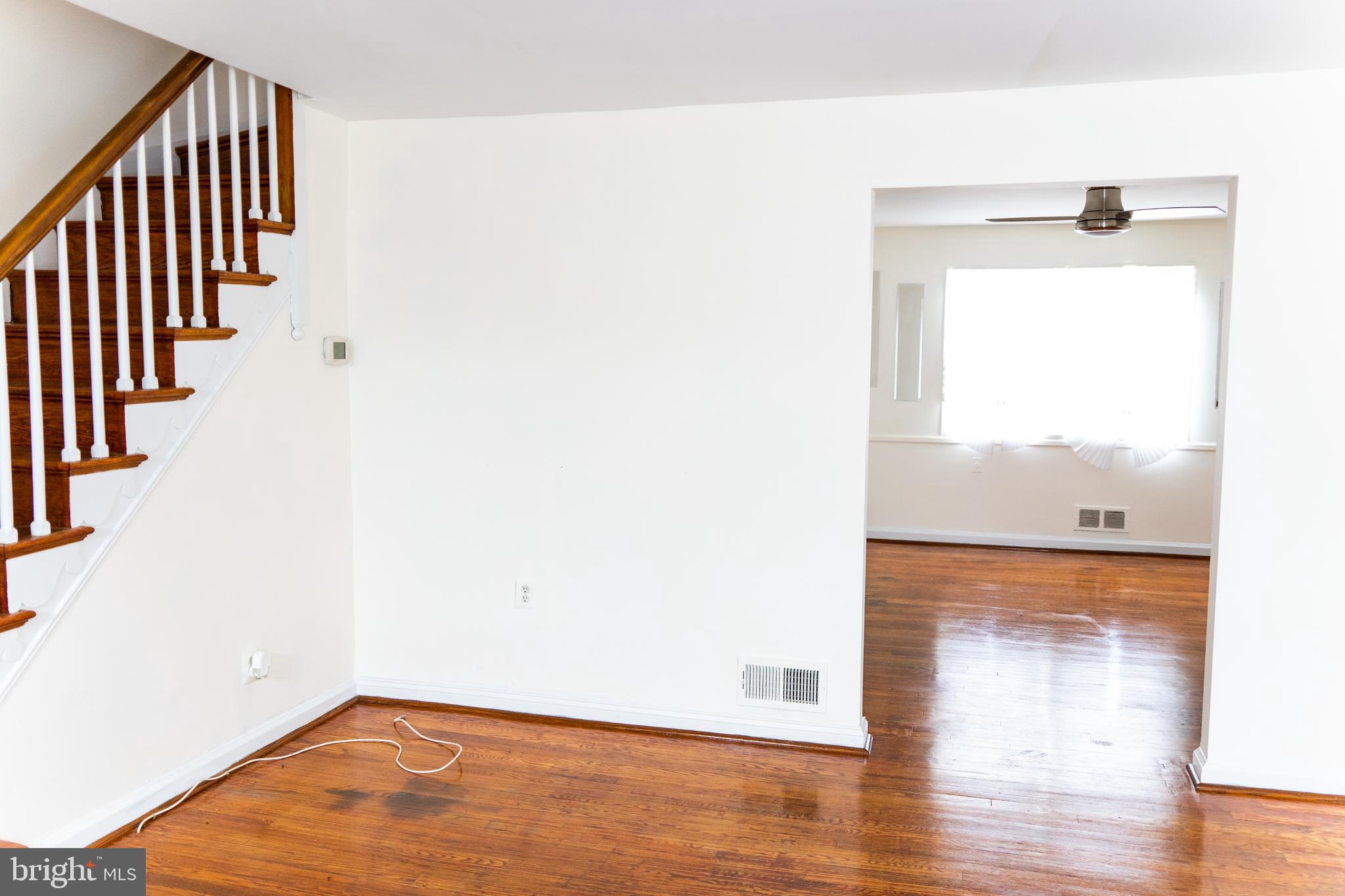 5432 Addington Road Baltimore, MD 21229 - Photo 4 of 38