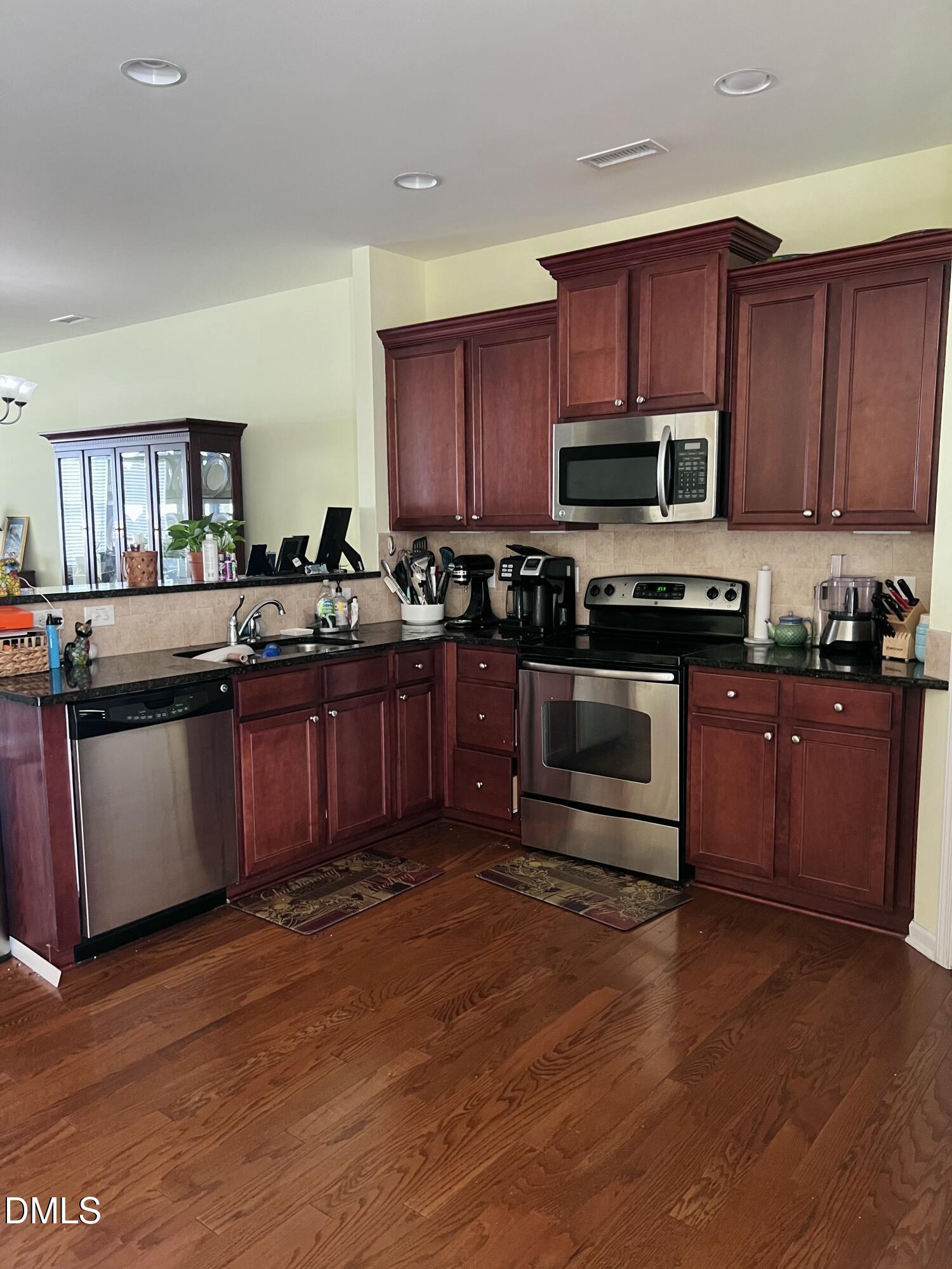 1331 Still Monument Way Raleigh, NC 27603 - Photo 9 of 37 Kitchen