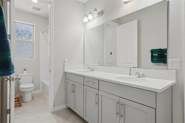 $925,000 | 8355 Torcello Isle Drive, Windermere, FL 34786