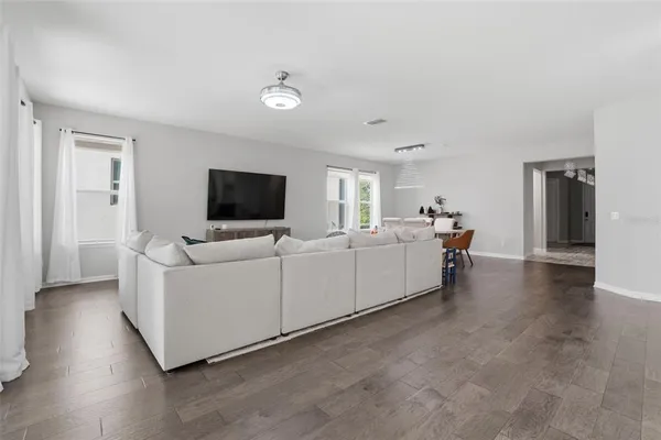 $925,000 | 8355 Torcello Isle Drive, Windermere, FL 34786