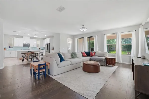 $925,000 | 8355 Torcello Isle Drive, Windermere, FL 34786