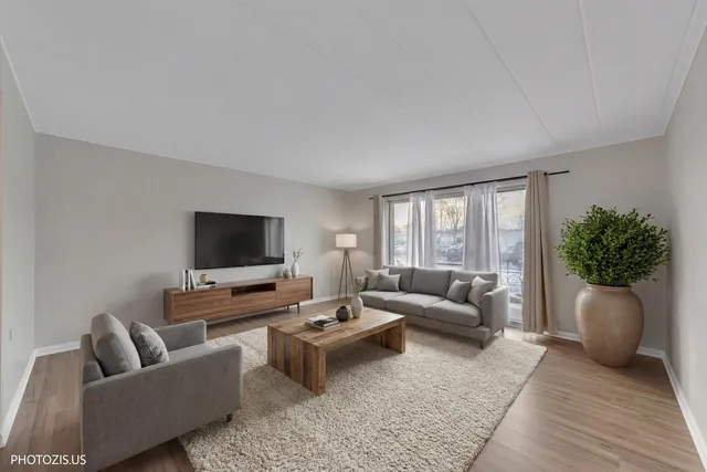 $165,000 | 100 Deborah Lane, Unit 16A, Wheeling, IL 60090