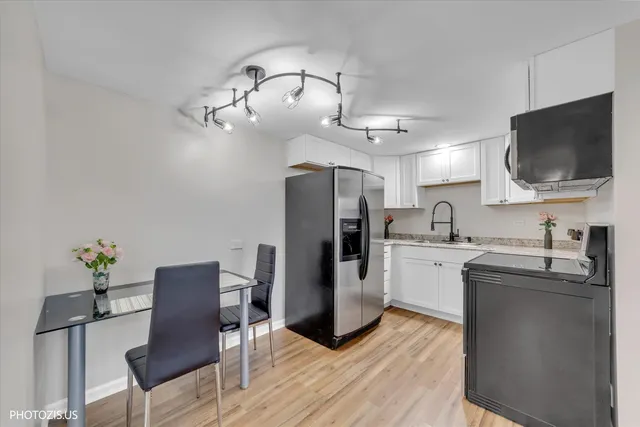 $165,000 | 100 Deborah Lane, Unit 16A, Wheeling, IL 60090