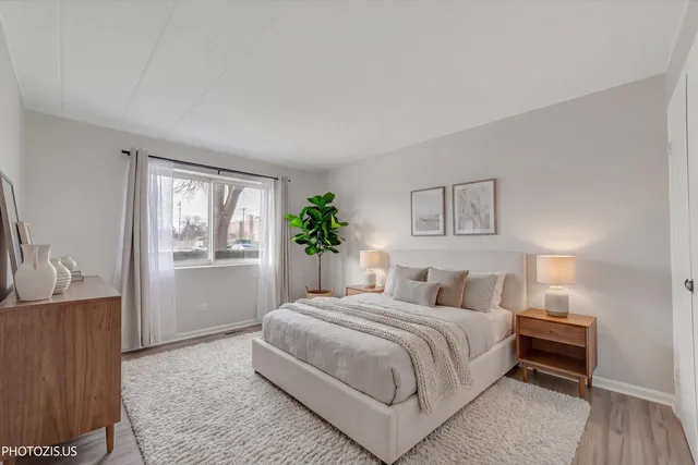 $165,000 | 100 Deborah Lane, Unit 16A, Wheeling, IL 60090