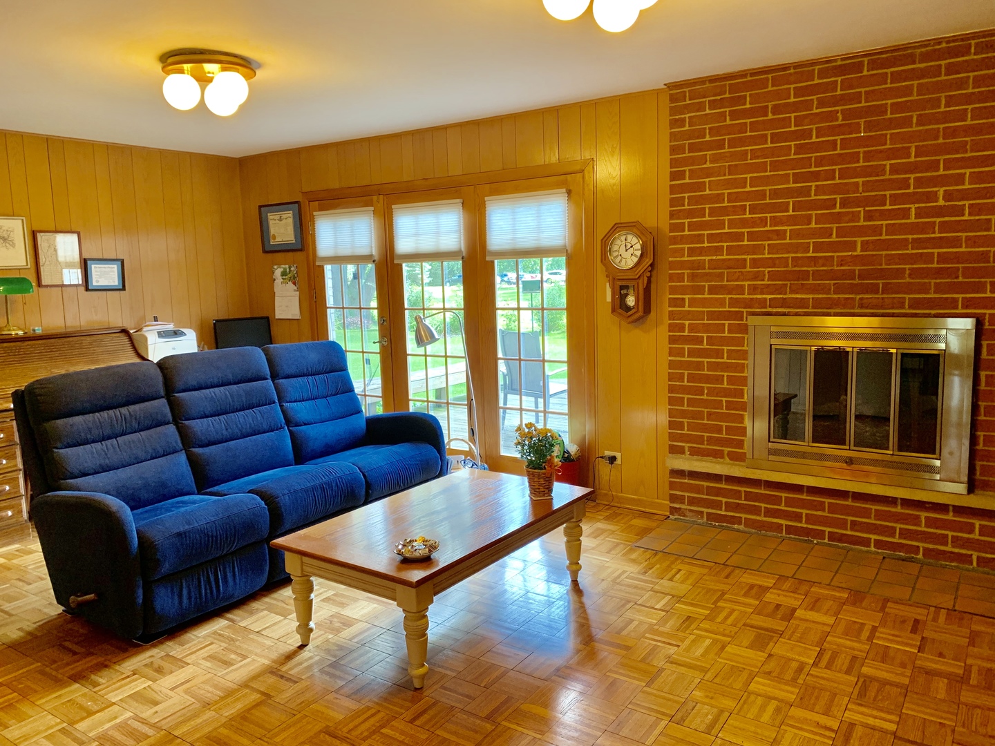 2785 Shannon Road Northbrook, IL 60062 - Photo 8 of 21 a living room with furniture and a window