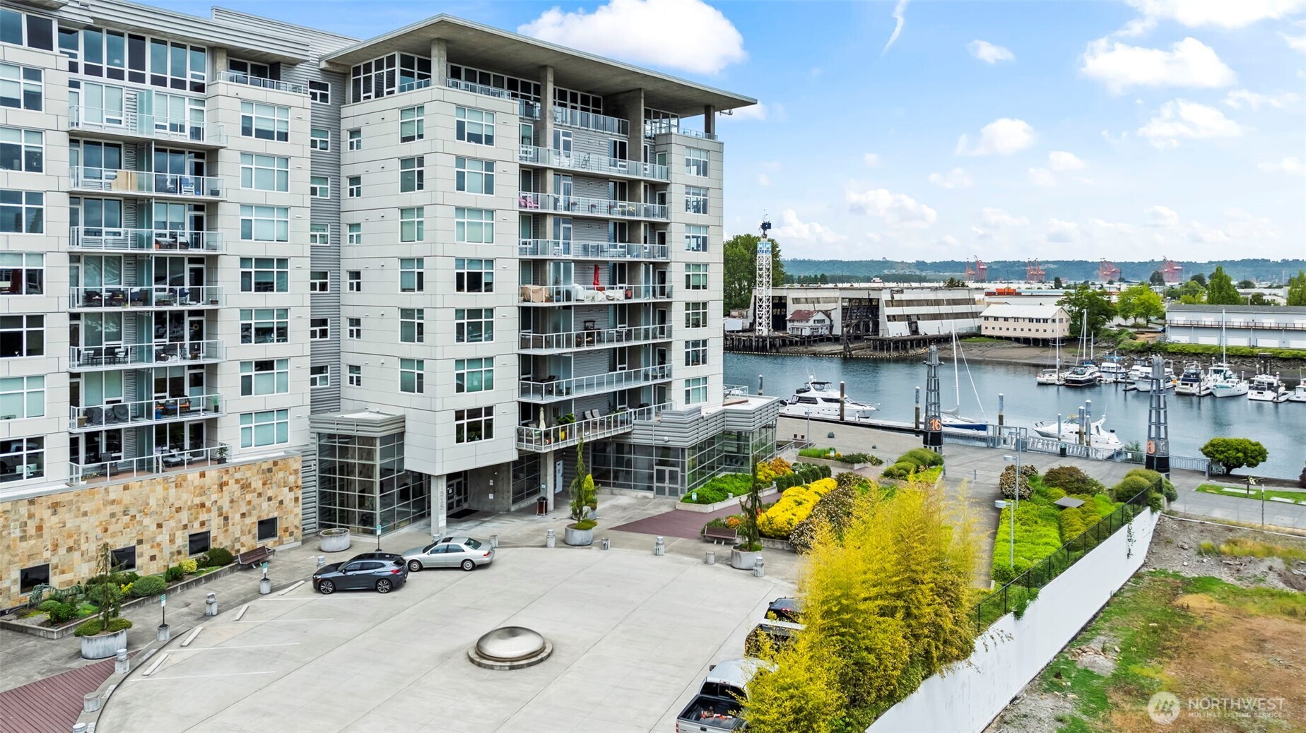 1515 Dock Street, Unit 409 Tacoma, WA 98402 - Photo 2 of 39