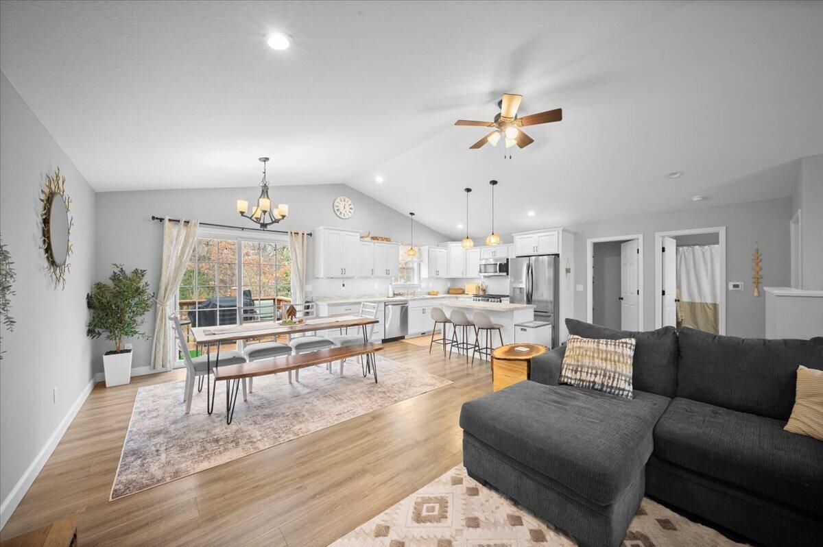 4338 White Road Muskegon, MI 49442 - Photo 8 of 31 08-DSC_5614
