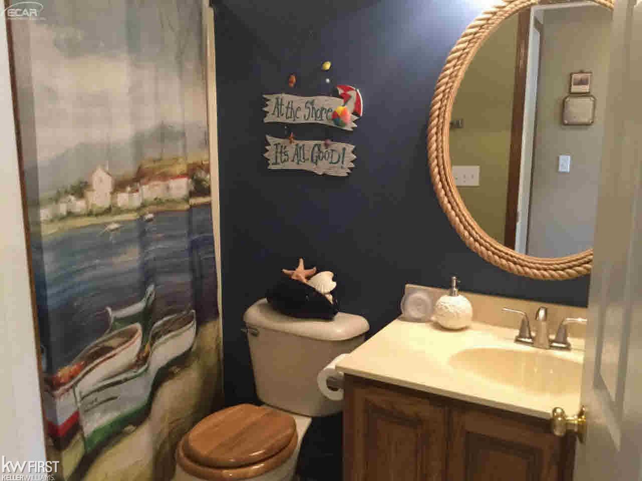7222 Potter Road Flushing, MI 48433 - Photo 8 of 20