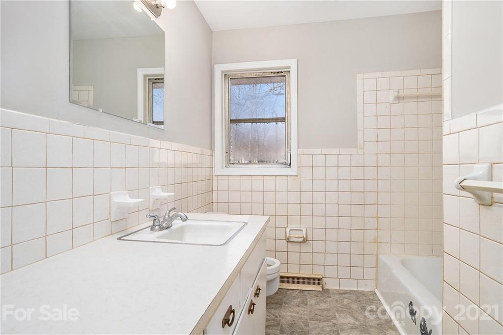 5102 Lewis Road Gastonia, NC 28052 - Photo 4 of 14 Gallery Image 4