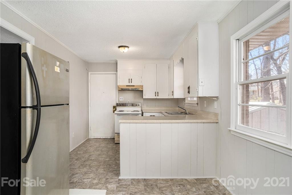 5102 Lewis Road Gastonia, NC 28052 - Photo 8 of 14 Gallery Image 8