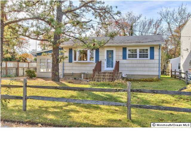 107 Mermaid Road Toms River, NJ 08753 - Photo 1 of 13 Primary Photo