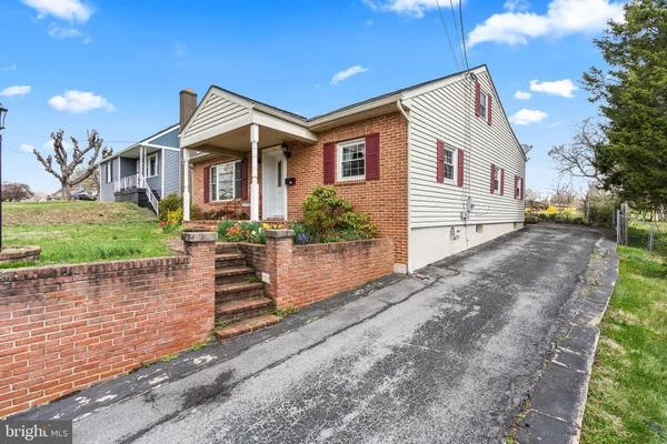 $295,000 | 425 South Artizan Street, Williamsport, MD 21795