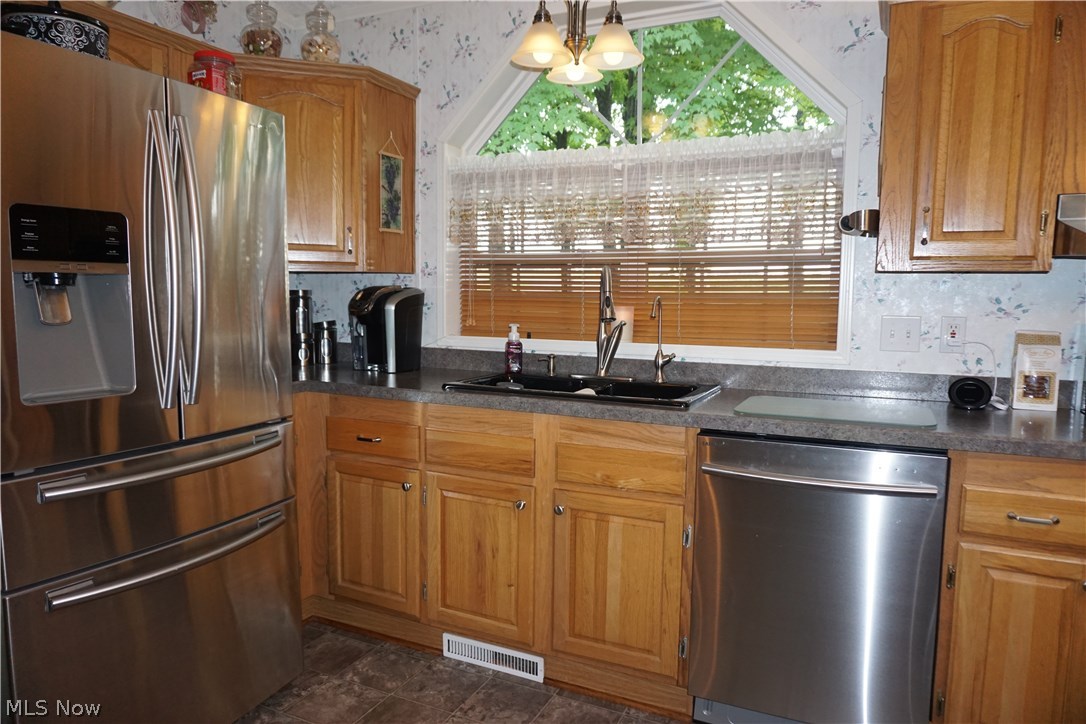 14101 Woodworth Road New Springfield, OH 44443 - Photo 6 of 34