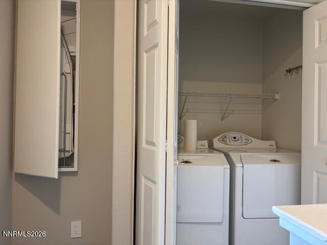 205 Dawson Jacob Ln. Reno, NV 89503 - Photo 29 of 33 a utility room with dryer and washer